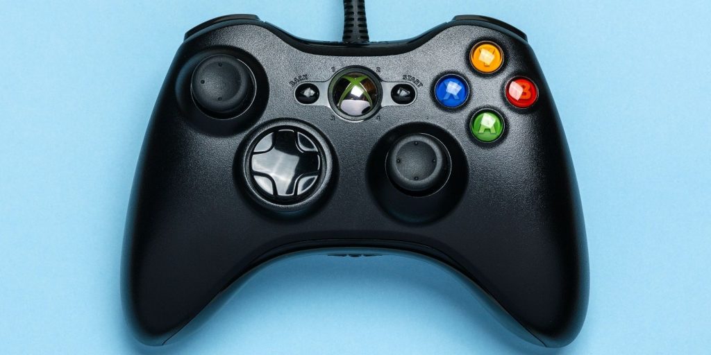 Xbox 360 Denetleyicisi Nasıl Bağlanır ve Eşitlenir